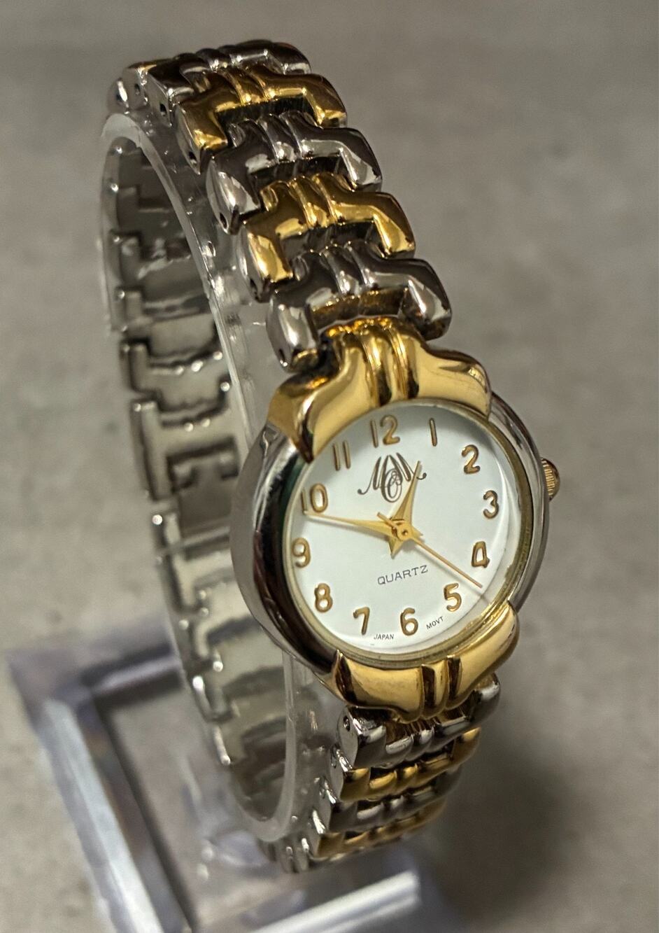 M&M Women's Quartz Watch Two Tone White Dial Bracelet 23mm Working Excellent